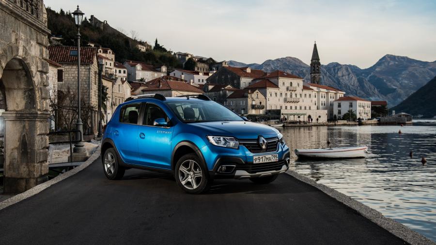  Renault Sandero Stepway 2018 года  (CIS) (фото 1 из 12)